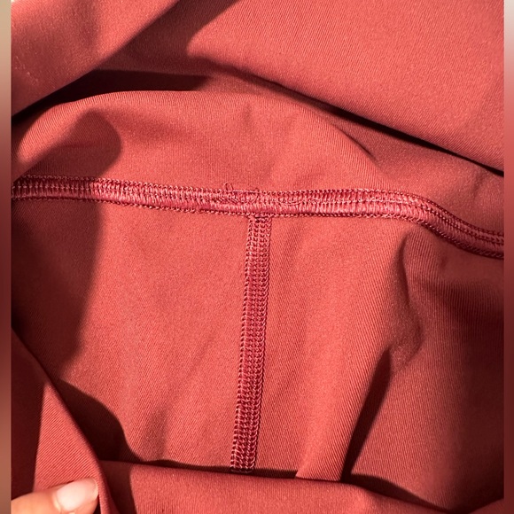 Lululemon leggings - reddish color - Picture 5 of 5